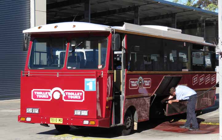 Blue Mountains Hino FD166L NCBC 7010MO